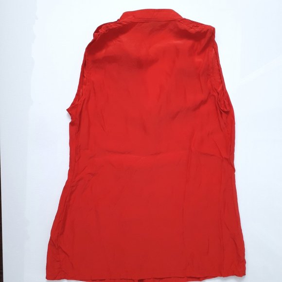 Teenflo Vermillion 100% Silk SleevelessTop - Picture 2 of 6
